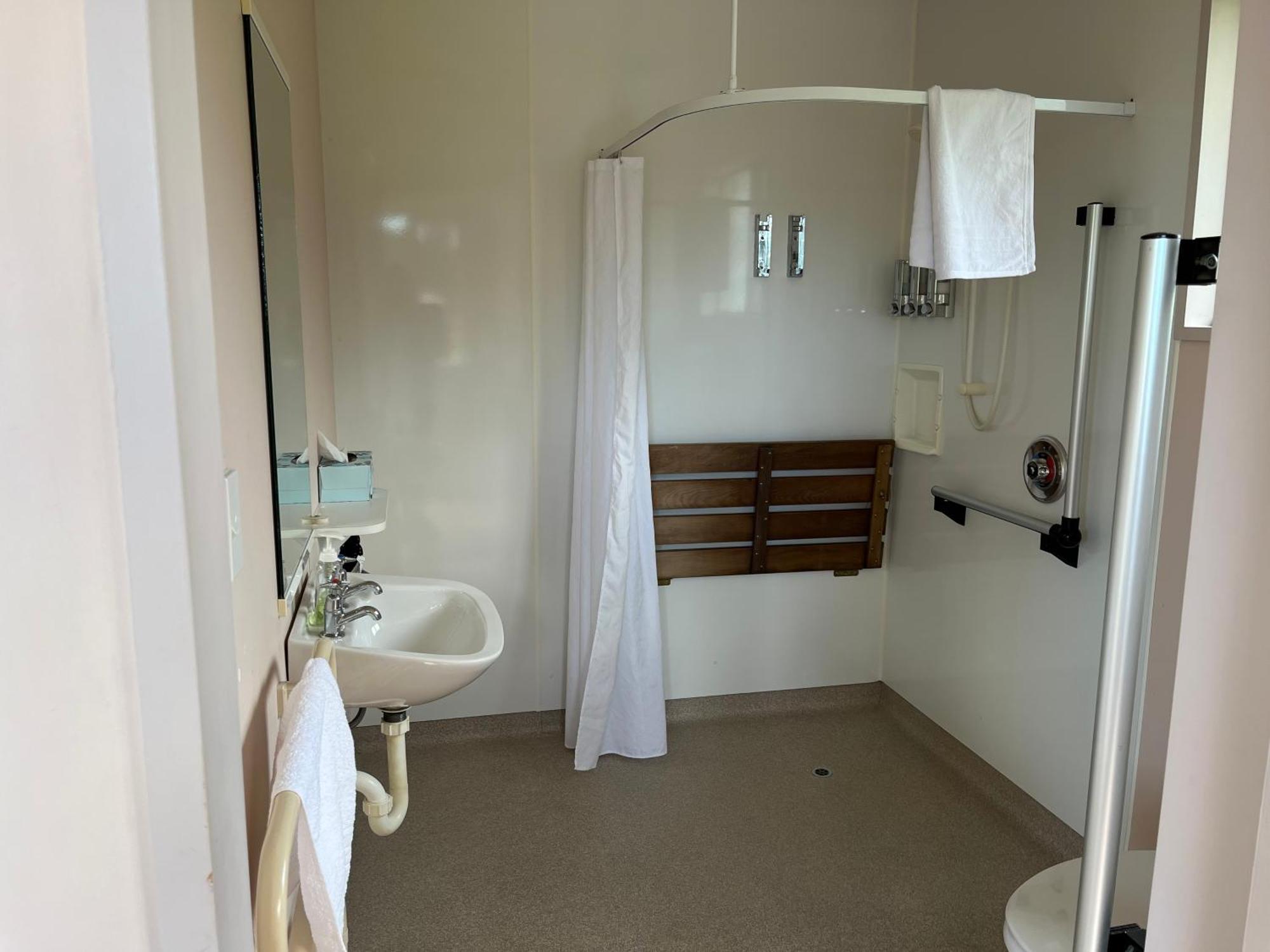 Carrickfergus Cottage Unit 1 Harihari Exteriör bild